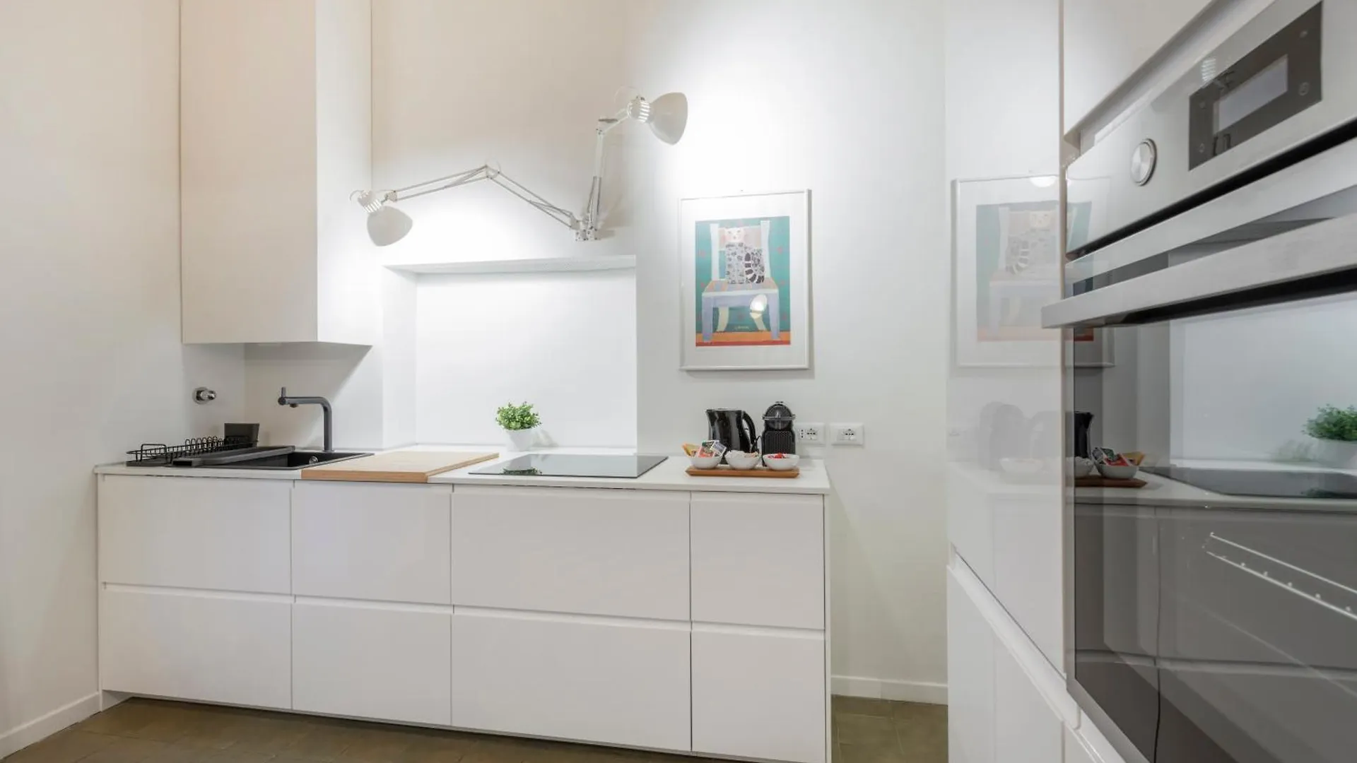 Ercole Ferrario 12 - Ampio E Luminoso Appartamento Milan Apartment